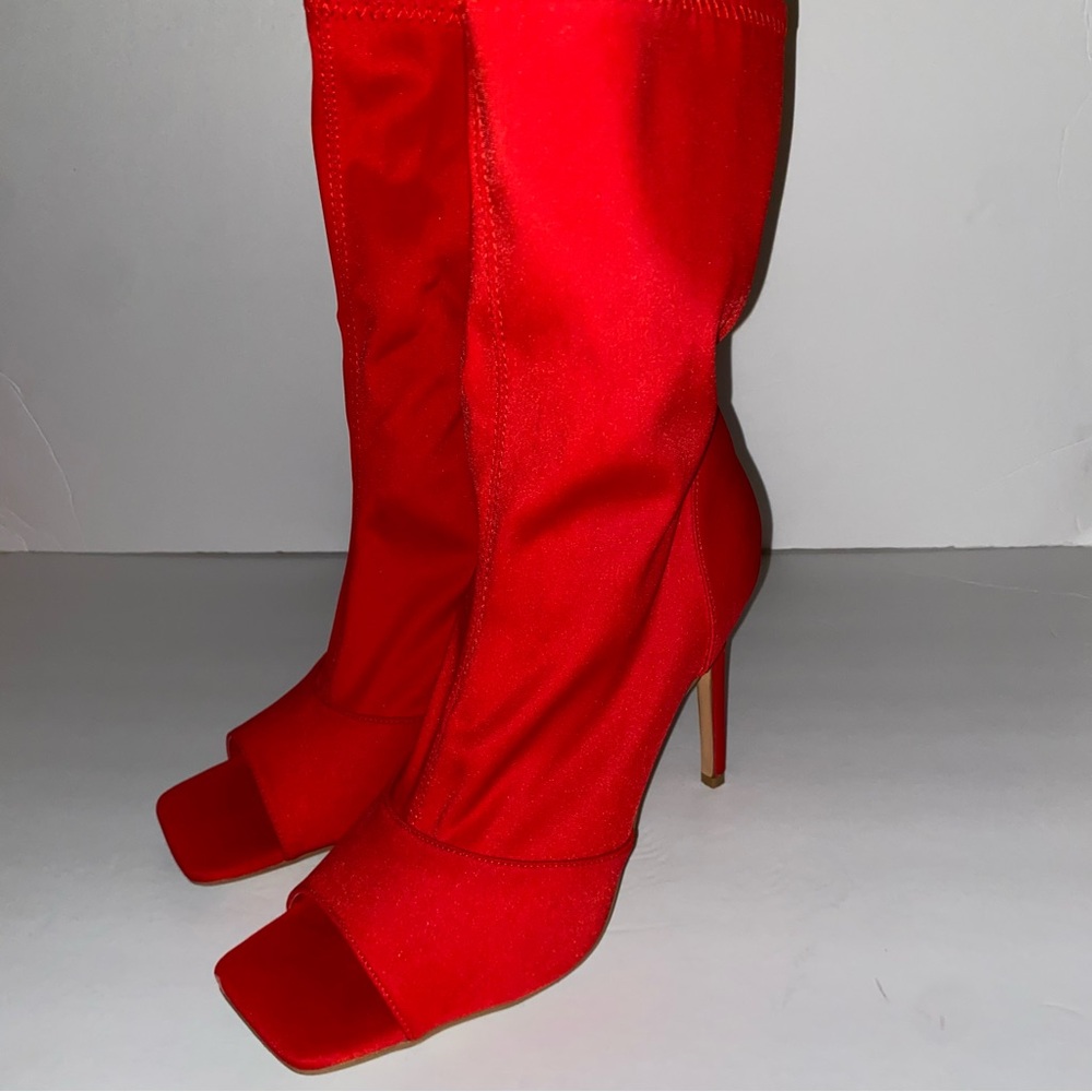 Pazzle Elegant Red Heeled Boots